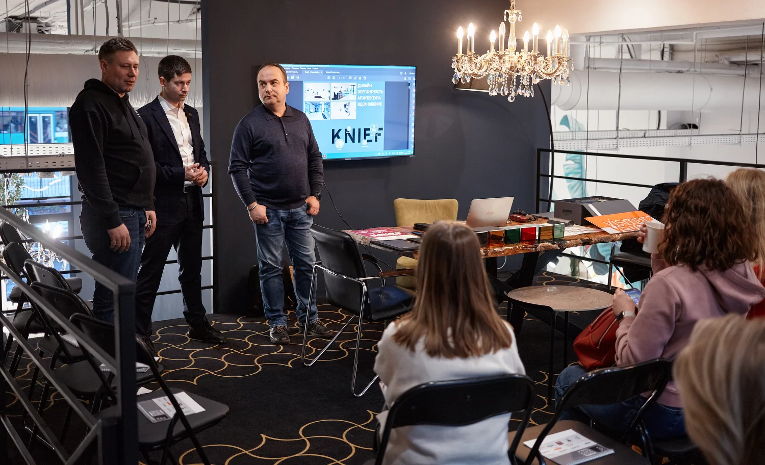 Встреча с друзьями. FABBRICA.CLUB