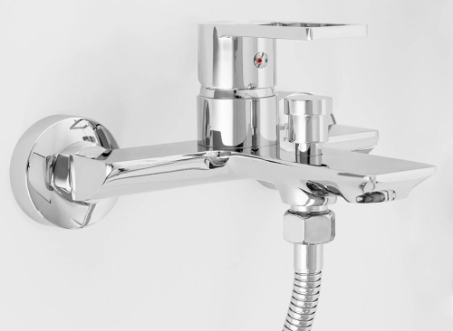Смеситель для ванны Rea Flip Chrome B2002