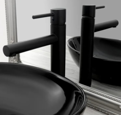Смеситель для умывальника Rea Tess Black B0229