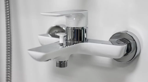 Смеситель для ванны Ahti Sipoo SB405001