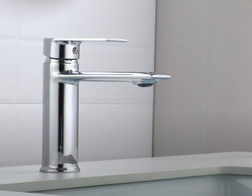 Смеситель для умывальника Rea Veneta chrom B6416