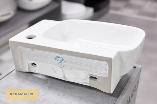 Умывальник CeramaLux 78580L