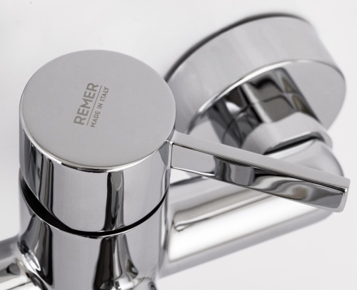 Смеситель для ванны Remer Metrica MC02