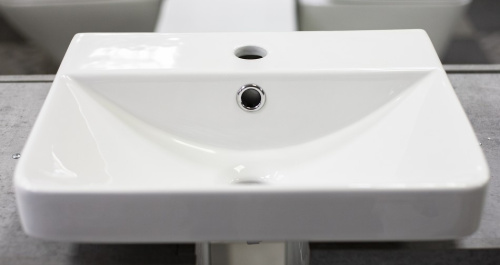 Умывальник CeramaLux 9595-40