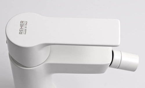 Смеситель для биде Remer Energy EY20BO, белый матовый