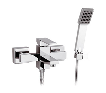 Смеситель для ванны Remer Qubika Q02